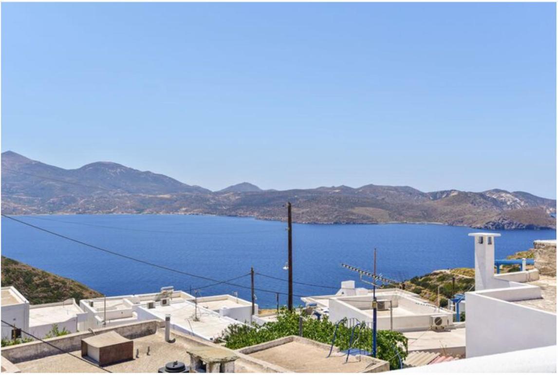 Traditional Cycladic House Tripiti Exterior photo